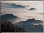 foto Colline di Romano d'Ezzelino nella Nebbia